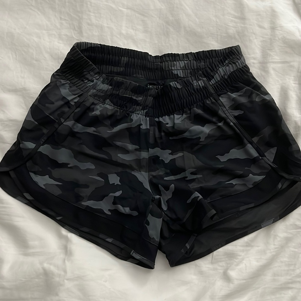Athleta Mesh Racer Run Short